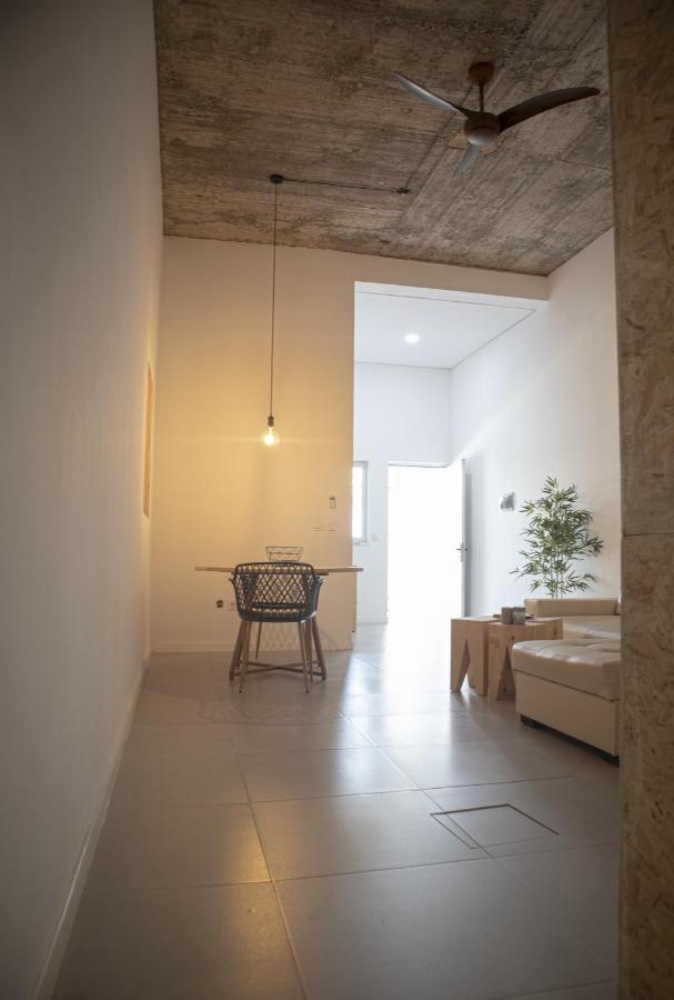 Apartamento encantador com pequeno pátio escondido Espargos Esterno foto