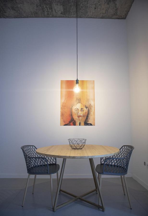 Apartamento encantador com pequeno pátio escondido Espargos Esterno foto